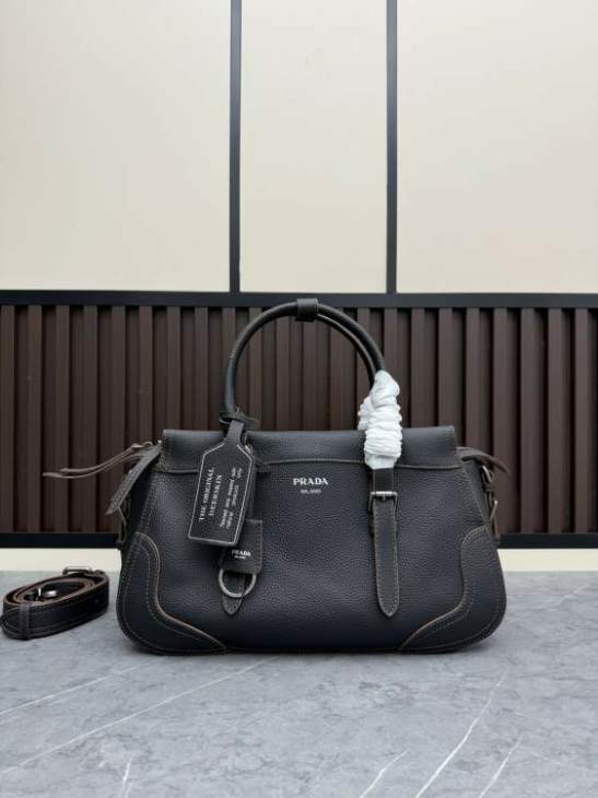 Picture of Prada Handbags _SKUfw226956999fw